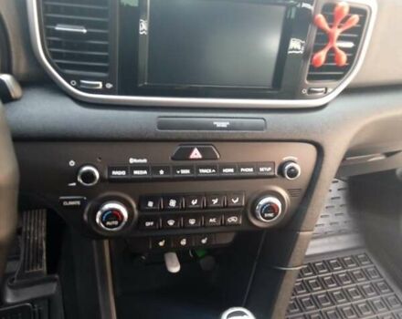 Белый Киа Sportage, объемом двигателя 1.6 л и пробегом 127 тыс. км за 16500 $, фото 8 на Automoto.ua