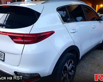 Білий Кіа Sportage, об'ємом двигуна 1.6 л та пробігом 72 тис. км за 18000 $, фото 2 на Automoto.ua