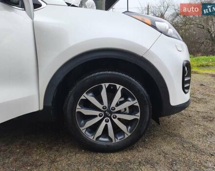 Білий Кіа Sportage, об'ємом двигуна 2.4 л та пробігом 77 тис. км за 17900 $, фото 30 на Automoto.ua