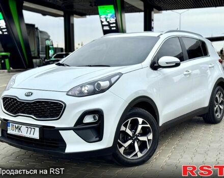 Киа Sportage 2018 в Николаеве на Automoto.ua Белый Киа Sportage, объемом двигателя 1.6 л и пробегом 82 тыс. км за 15500 $, фото 1 на Automoto.ua