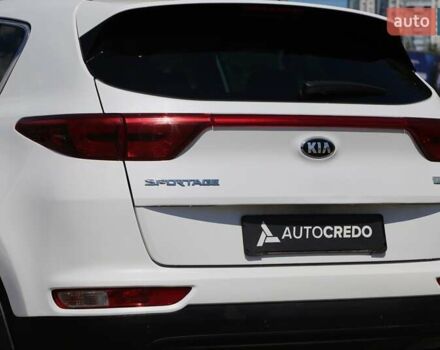 Белый Киа Sportage, объемом двигателя 1.69 л и пробегом 162 тыс. км за 17900 $, фото 7 на Automoto.ua