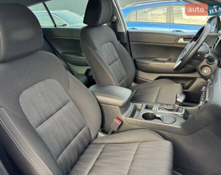 Белый Киа Sportage, объемом двигателя 1.6 л и пробегом 42 тыс. км за 17700 $, фото 9 на Automoto.ua