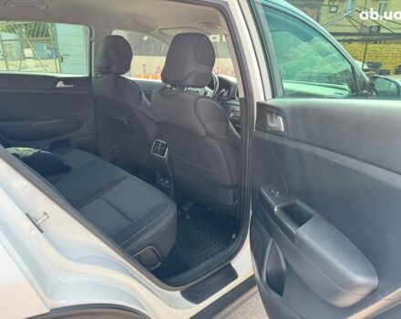 Белый Киа Sportage, объемом двигателя 1.6 л и пробегом 188 тыс. км за 18290 $, фото 11 на Automoto.ua