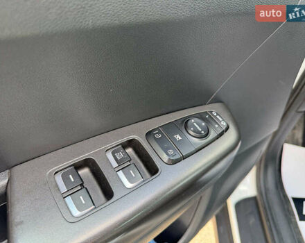 Белый Киа Sportage, объемом двигателя 1.6 л и пробегом 188 тыс. км за 17790 $, фото 17 на Automoto.ua