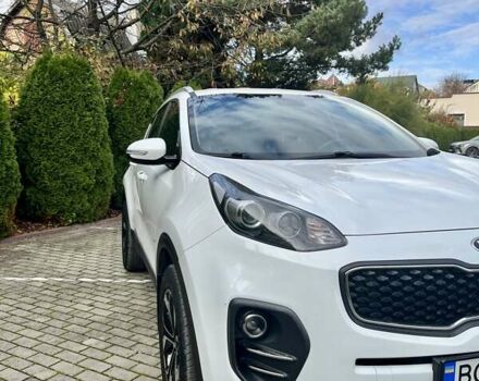 Киа Sportage 2018 в Львове на Automoto.ua Белый Киа Sportage, объемом двигателя 1.59 л и пробегом 108 тыс. км за 17200 $, фото 5 на Automoto.ua