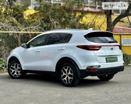 Білий Кіа Sportage, об'ємом двигуна 1.6 л та пробігом 103 тис. км за 19900 $, фото 4 на Automoto.ua