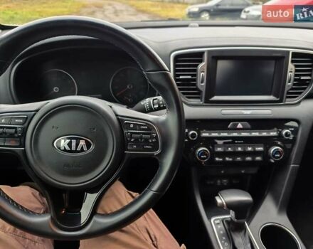 Білий Кіа Sportage, об'ємом двигуна 2.4 л та пробігом 77 тис. км за 17900 $, фото 56 на Automoto.ua