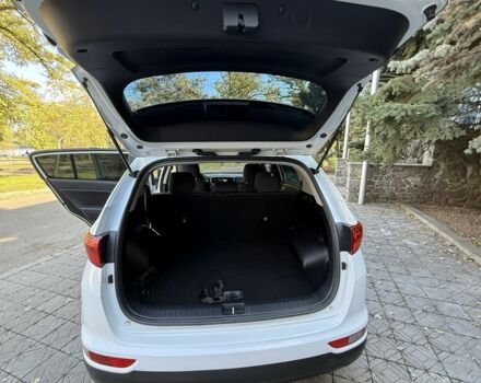 Білий Кіа Sportage, об'ємом двигуна 1.6 л та пробігом 83 тис. км за 16500 $, фото 5 на Automoto.ua