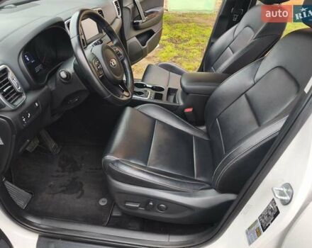 Білий Кіа Sportage, об'ємом двигуна 2.4 л та пробігом 77 тис. км за 17900 $, фото 44 на Automoto.ua
