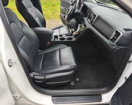 Білий Кіа Sportage, об'ємом двигуна 2.4 л та пробігом 77 тис. км за 17900 $, фото 14 на Automoto.ua