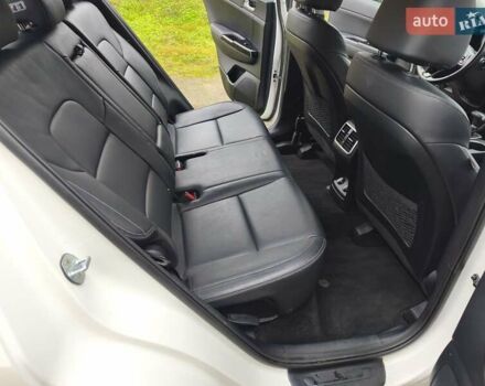 Білий Кіа Sportage, об'ємом двигуна 2.4 л та пробігом 77 тис. км за 17900 $, фото 38 на Automoto.ua
