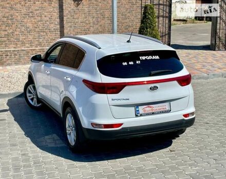 Білий Кіа Sportage, об'ємом двигуна 1.59 л та пробігом 108 тис. км за 18999 $, фото 10 на Automoto.ua