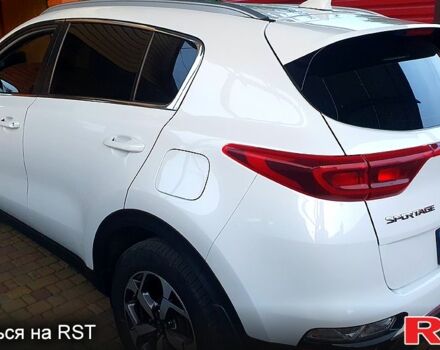 Білий Кіа Sportage, об'ємом двигуна 1.6 л та пробігом 72 тис. км за 18000 $, фото 3 на Automoto.ua