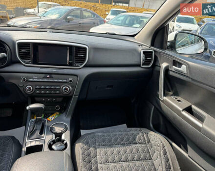 Белый Киа Sportage, объемом двигателя 1.6 л и пробегом 188 тыс. км за 17790 $, фото 14 на Automoto.ua