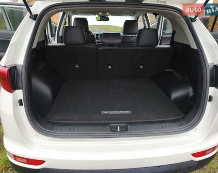 Білий Кіа Sportage, об'ємом двигуна 2.4 л та пробігом 77 тис. км за 17900 $, фото 27 на Automoto.ua