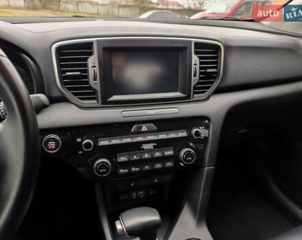 Білий Кіа Sportage, об'ємом двигуна 2.4 л та пробігом 77 тис. км за 17900 $, фото 55 на Automoto.ua