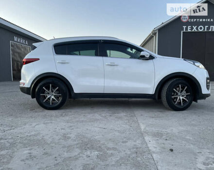 Белый Киа Sportage, объемом двигателя 1.69 л и пробегом 106 тыс. км за 22500 $, фото 3 на Automoto.ua