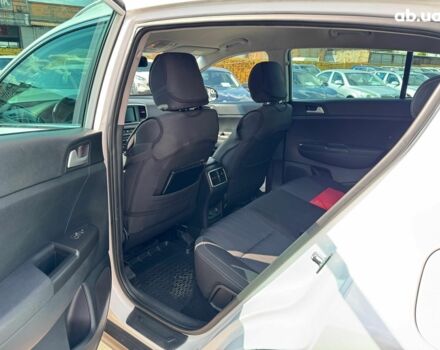 Белый Киа Sportage, объемом двигателя 1.6 л и пробегом 188 тыс. км за 18290 $, фото 10 на Automoto.ua