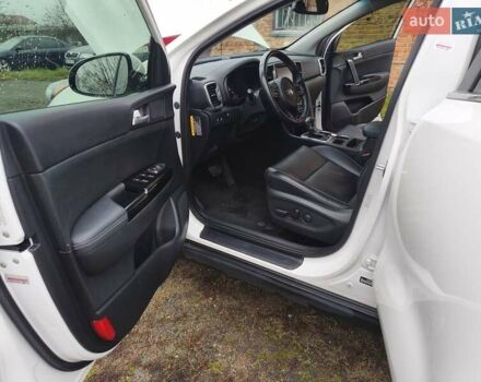 Білий Кіа Sportage, об'ємом двигуна 2.4 л та пробігом 77 тис. км за 17900 $, фото 25 на Automoto.ua