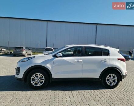 Білий Кіа Sportage, об'ємом двигуна 1.59 л та пробігом 21 тис. км за 17000 $, фото 2 на Automoto.ua