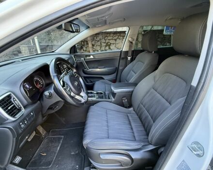 Білий Кіа Sportage, об'ємом двигуна 1.6 л та пробігом 83 тис. км за 16500 $, фото 2 на Automoto.ua