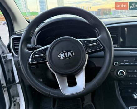 Киа Sportage 2018 в Одессе на Automoto.ua Белый Киа Sportage, объемом двигателя 1.59 л и пробегом 149 тыс. км за 14999 $, фото 17 на Automoto.ua