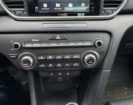 Білий Кіа Sportage, об'ємом двигуна 1.6 л та пробігом 61 тис. км за 21300 $, фото 14 на Automoto.ua