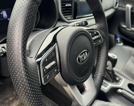 Білий Кіа Sportage, об'ємом двигуна 1.6 л та пробігом 61 тис. км за 21300 $, фото 5 на Automoto.ua