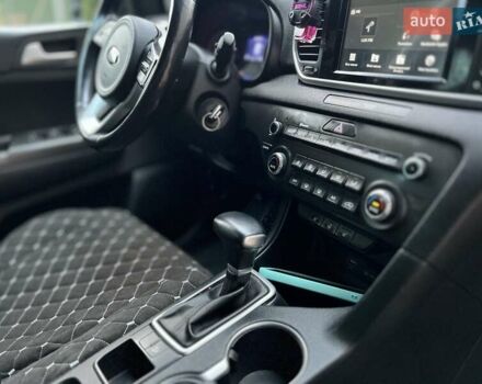 Белый Киа Sportage, объемом двигателя 1.59 л и пробегом 123 тыс. км за 16700 $, фото 18 на Automoto.ua