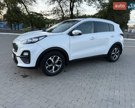 Киа Sportage 2018 в Одессе на Automoto.ua Белый Киа Sportage, объемом двигателя 1.59 л и пробегом 149 тыс. км за 14999 $, фото 1 на Automoto.ua