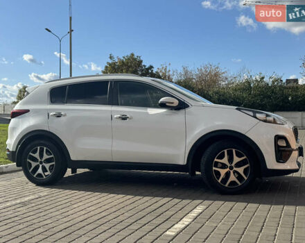 Киа Sportage 2018 в Одессе на Automoto.ua Белый Киа Sportage, объемом двигателя 1.6 л и пробегом 123 тыс. км за 18900 $, фото 10 на Automoto.ua