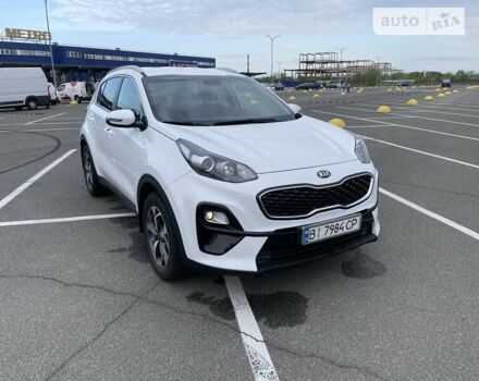 Белый Киа Sportage, объемом двигателя 1.6 л и пробегом 131 тыс. км за 17800 $, фото 3 на Automoto.ua