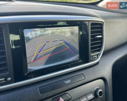 Білий Кіа Sportage, об'ємом двигуна 1.59 л та пробігом 138 тис. км за 19000 $, фото 2 на Automoto.ua