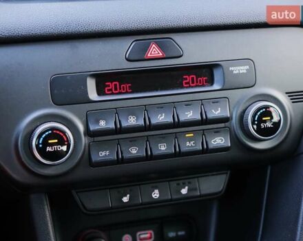 Белый Киа Sportage, объемом двигателя 1.69 л и пробегом 162 тыс. км за 17900 $, фото 19 на Automoto.ua