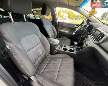 Киа Sportage 2018 в Одессе на Automoto.ua Белый Киа Sportage, объемом двигателя 1.6 л и пробегом 123 тыс. км за 18900 $, фото 16 на Automoto.ua