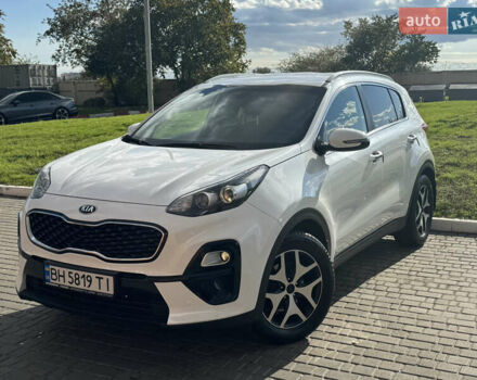 Киа Sportage 2018 в Одессе на Automoto.ua Белый Киа Sportage, объемом двигателя 1.6 л и пробегом 123 тыс. км за 18900 $, фото 1 на Automoto.ua