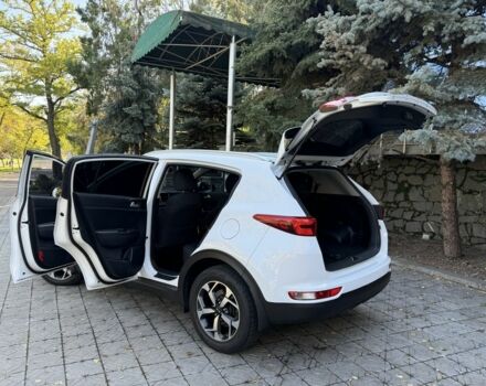 Білий Кіа Sportage, об'ємом двигуна 1.6 л та пробігом 83 тис. км за 16500 $, фото 4 на Automoto.ua