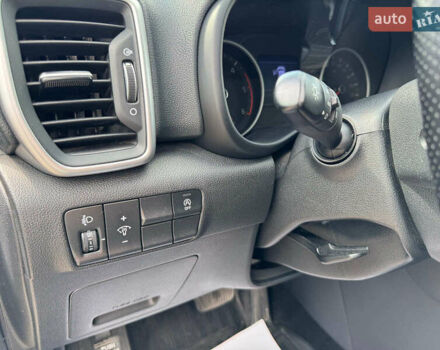 Белый Киа Sportage, объемом двигателя 1.6 л и пробегом 188 тыс. км за 17790 $, фото 18 на Automoto.ua