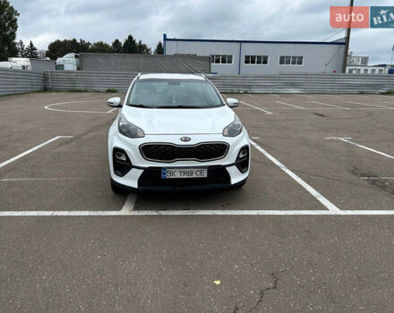 Белый Киа Sportage, объемом двигателя 1.6 л и пробегом 160 тыс. км за 16500 $, фото 3 на Automoto.ua