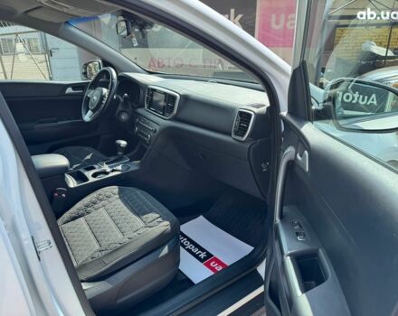 Белый Киа Sportage, объемом двигателя 1.6 л и пробегом 188 тыс. км за 18290 $, фото 12 на Automoto.ua