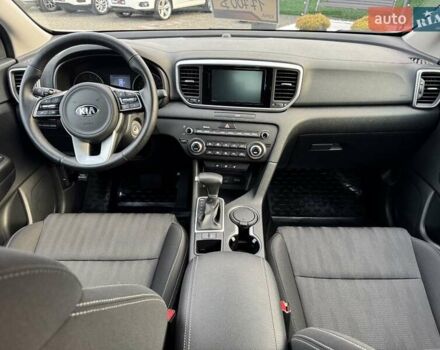 Белый Киа Sportage, объемом двигателя 1.6 л и пробегом 42 тыс. км за 17700 $, фото 5 на Automoto.ua