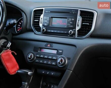 Белый Киа Sportage, объемом двигателя 1.69 л и пробегом 162 тыс. км за 17900 $, фото 17 на Automoto.ua