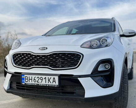 Белый Киа Sportage, объемом двигателя 1.6 л и пробегом 148 тыс. км за 16500 $, фото 3 на Automoto.ua
