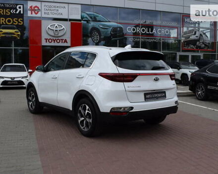 Белый Киа Sportage, объемом двигателя 1.6 л и пробегом 30 тыс. км за 19500 $, фото 1 на Automoto.ua