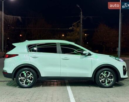 Білий Кіа Sportage, об'ємом двигуна 1.6 л та пробігом 72 тис. км за 18900 $, фото 32 на Automoto.ua