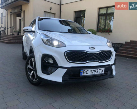 Белый Киа Sportage, объемом двигателя 1.6 л и пробегом 191 тыс. км за 16700 $, фото 3 на Automoto.ua