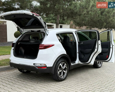 Белый Киа Sportage, объемом двигателя 1.59 л и пробегом 72 тыс. км за 18500 $, фото 74 на Automoto.ua