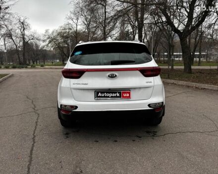 Білий Кіа Sportage, об'ємом двигуна 1.6 л та пробігом 61 тис. км за 19990 $, фото 5 на Automoto.ua