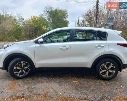 Кіа Sportage 2019 у Києві на Automoto.ua Білий Кіа Sportage, об'ємом двигуна 1.59 л та пробігом 53 тис. км за 16950 $, фото 66 на Automoto.ua