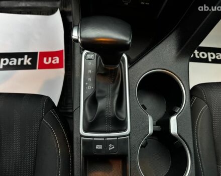 Білий Кіа Sportage, об'ємом двигуна 1.6 л та пробігом 61 тис. км за 19990 $, фото 22 на Automoto.ua